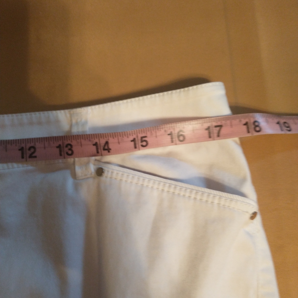 White House Black Market White Straight Leg  Cropped Jeans - Picture 7 of 12